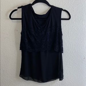 Lace sleeveless top (black)